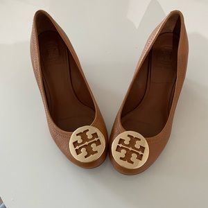Tory Burch Sally Wedges with Gold logo. Size 5.5